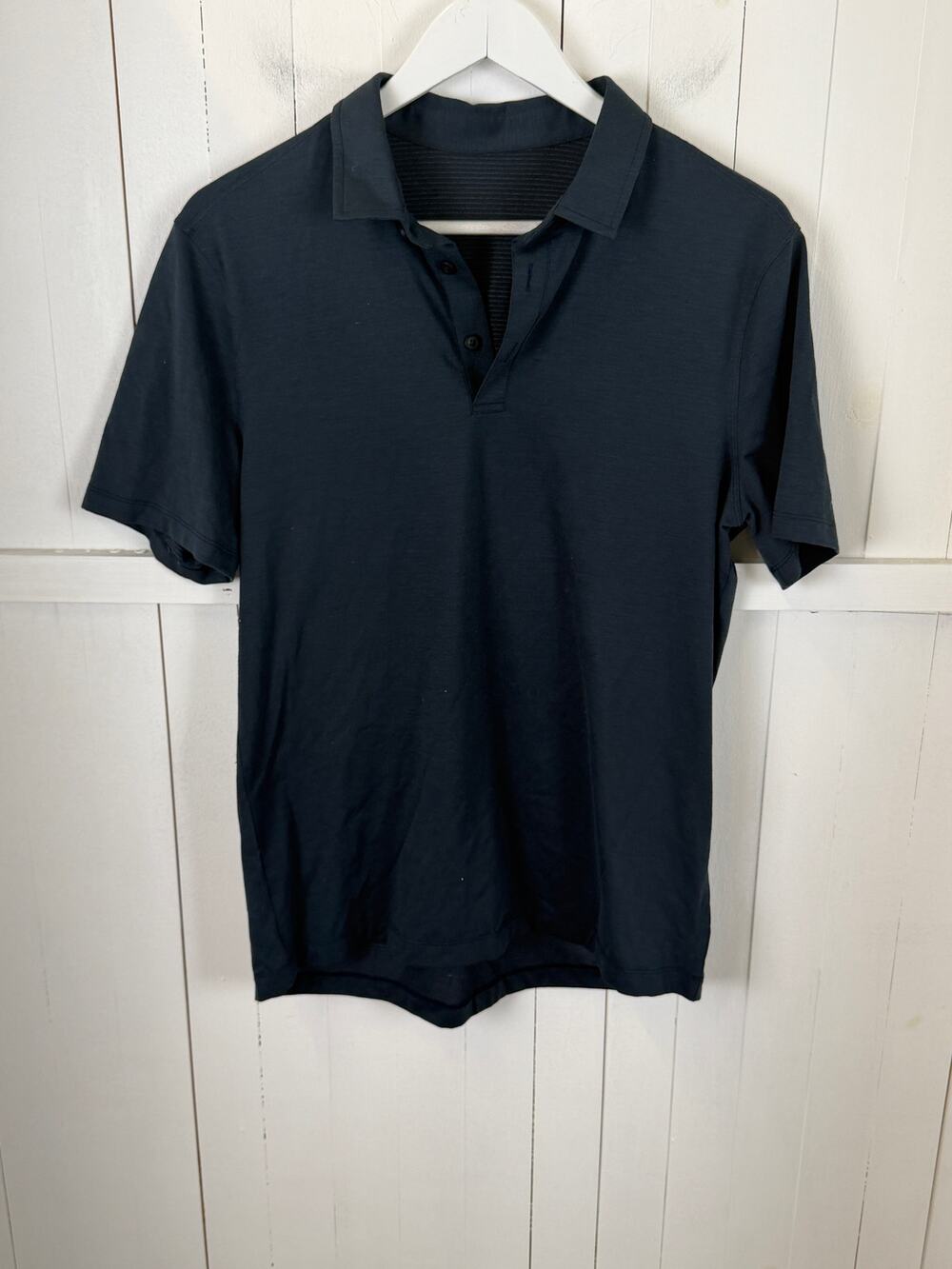 Lululemon Men's Blue Polyester Polo Shirt Size M